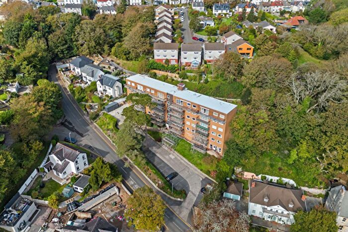 3 Bedroom Flat For Sale In Callencroft Court, Newton Road, Newton, Swansea, SA3