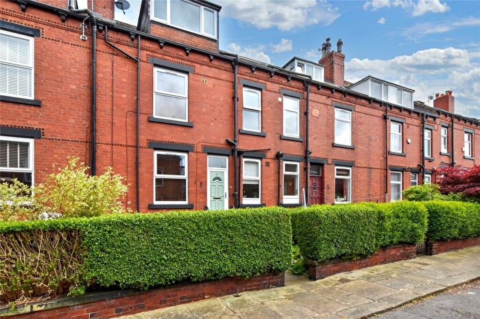 2 Bedroom House To Rent In Hayleigh Mount, Leeds, LS13