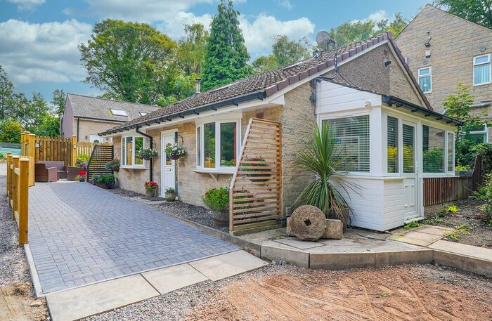 2 Bedroom Detached Bungalow To Rent In Abbeydale Road, Sheffield, S7