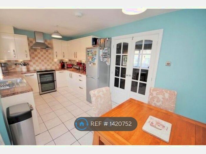 3 Bedroom Terraced House To Rent In Bronte Pathas, Stevenage, SG2