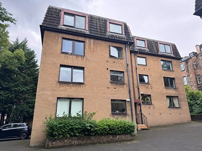 2 Bedroom Flat To Rent In Woodlands Gate, Woodlands, G3