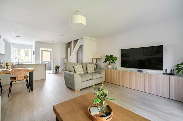 3 Bedroom Terraced House For Sale In Monkbaron, Swindon, SN4