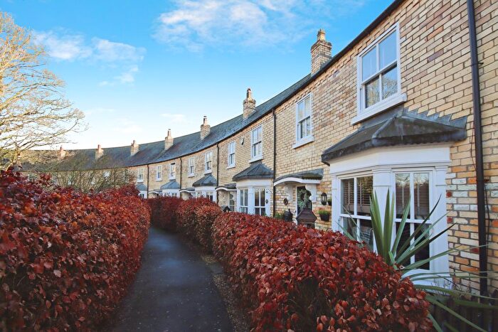 3 Bedroom Mews For Sale In Crescent Mews, Harmston, LN5