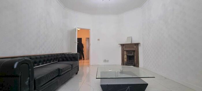 4 Bedroom Bungalow To Rent In College Road, Osterley, Isleworth, TW7