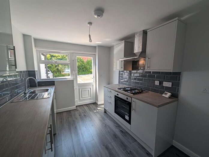 2 Bedroom Terraced House To Rent In Hamstead Road, Great Barr, Birmingham, B43