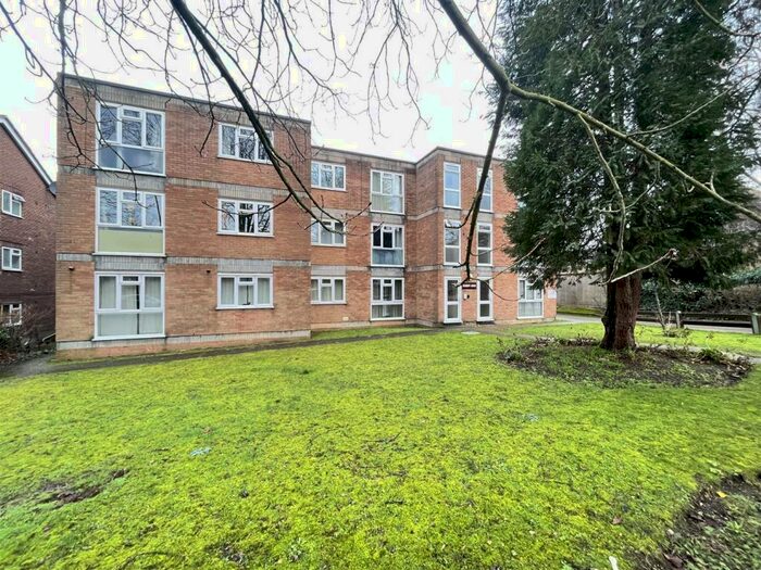 1 Bedroom Apartment To Rent In Eaton Road, Sutton, SM2