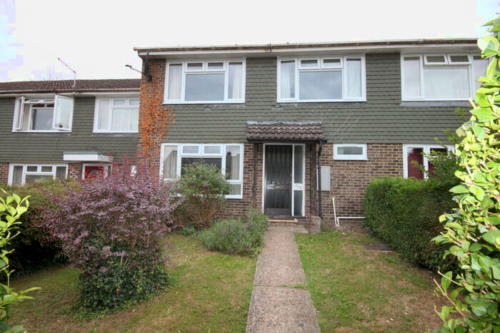 4 Bedroom Terraced House To Rent In The Chantrys, GU9