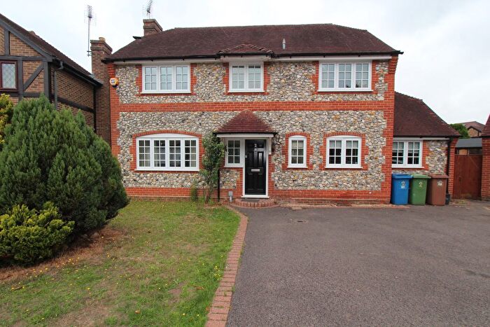 4 Bedroom Detached House To Rent In Buckhurst Hill, Bracknell, RG12