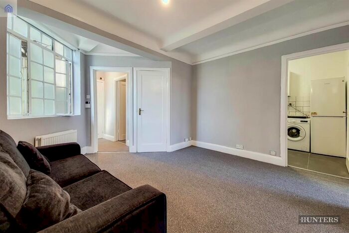 4 Bedroom Flat To Rent In Gloucester Place, London, NW1