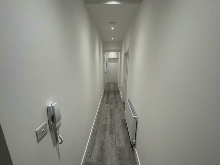 2 Bedroom Apartment To Rent In Avenue Road, Rugby, CV21