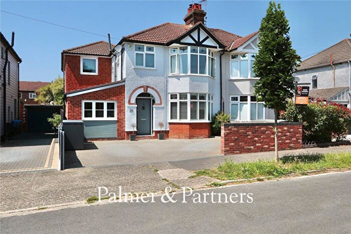 4 Bedroom Semi Detached House For Sale In Westbury Road, Ipswich, Suffolk, IP4