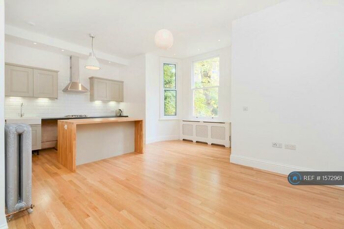 1 Bedroom Flat To Rent In Church Road, London, SE19