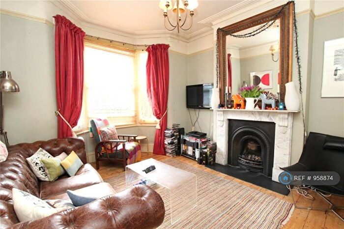 3 Bedroom Terraced House To Rent In Plumstead Common, London, SE18
