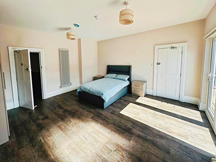 Studio To Rent In Station Road Burnham-On-Crouch, CM0