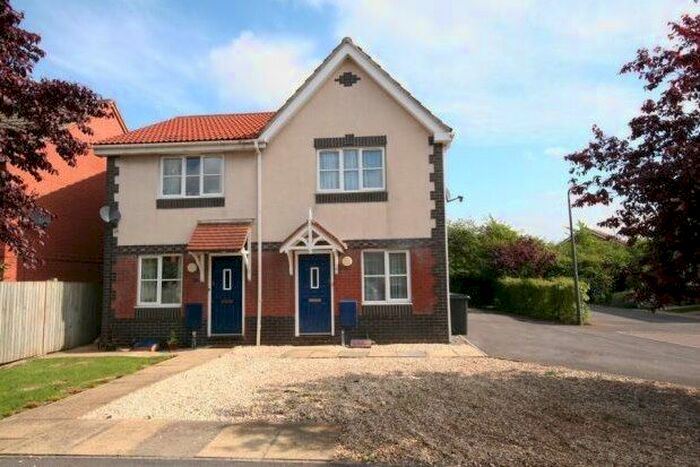 2 Bedroom Property To Rent In Bradley Stoke, Bristol, BS32
