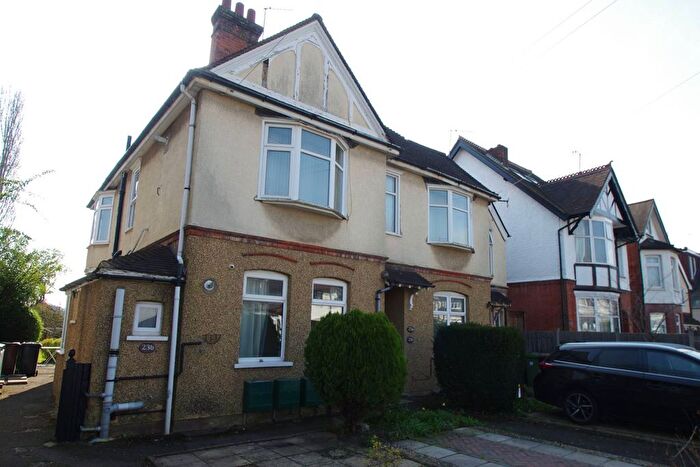 1 Bedroom Flat To Rent In Bushey, Bushey, WD23