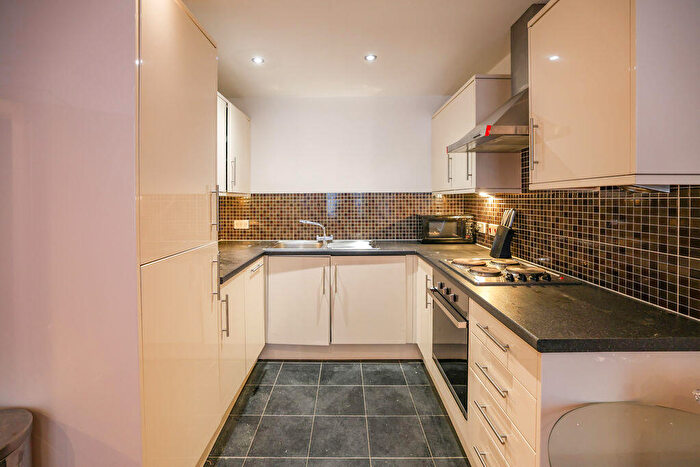 1 Bedroom Apartment To Rent In Union Road, Bristol, BS2