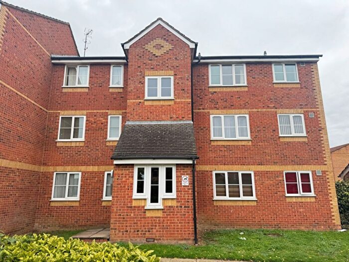 1 Bedroom Flat For Sale In Redford Close, Feltham, Middlesex, TW13