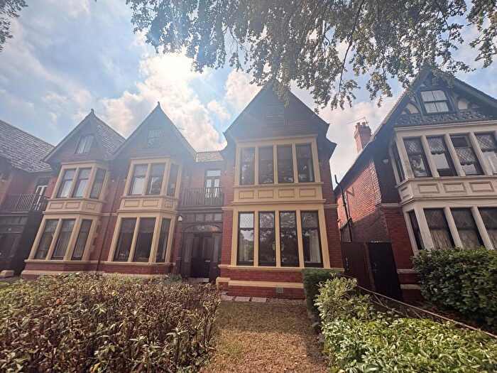 2 Bedroom Flat To Rent In Ninian Road, Cardiff, CF23