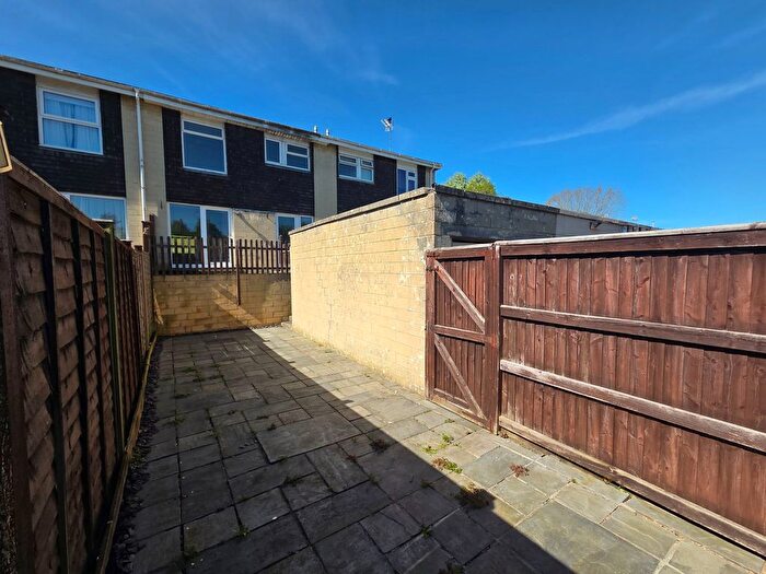 3 Bedroom Terraced House For Sale In Poynder Road, Corsham, SN13