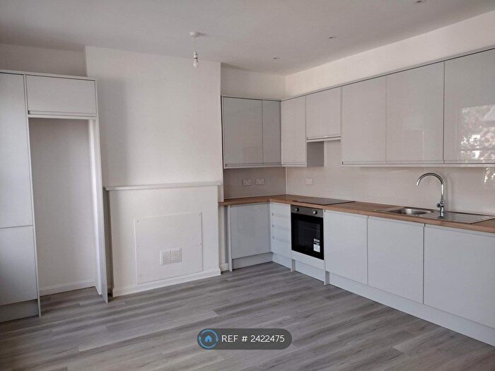 2 Bedroom Flat To Rent In Harlesden, London, NW10