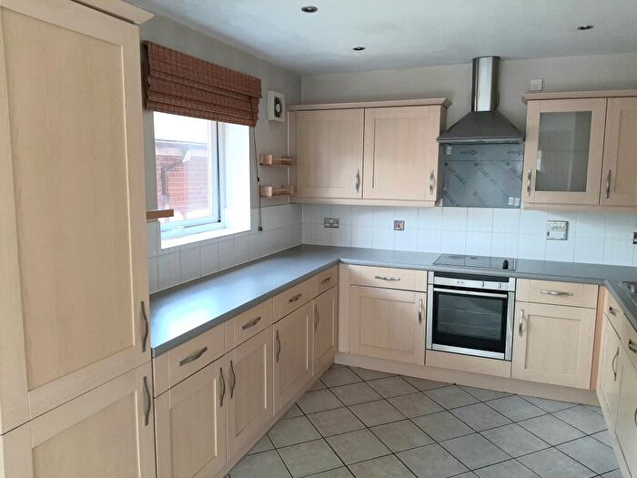 2 Bedroom Flat For Sale In Loughborough Road, West Bridgford, Nottingham, Nottinghamshire, NG2