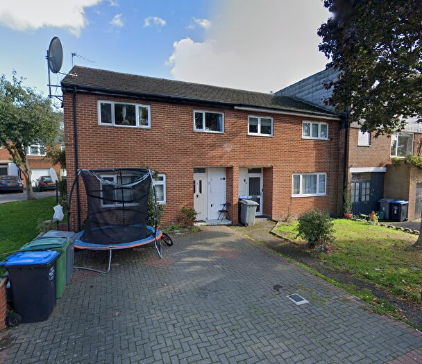 3 Bedroom End Of Terrace House To Rent In Runbury Circle, Colindale, NW9