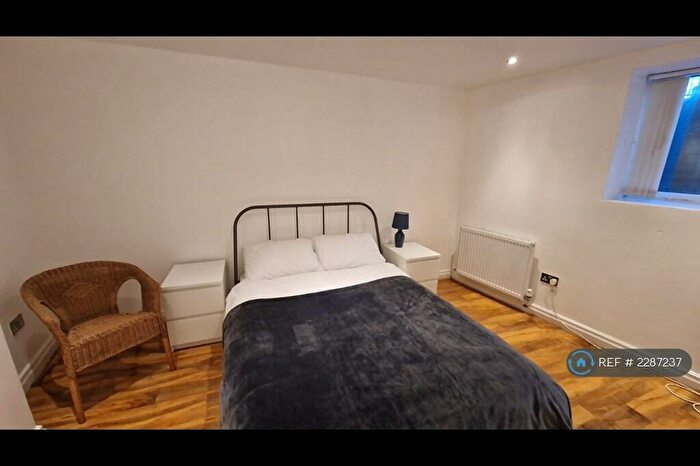 1 Bedroom Flat To Rent In Leopold Avenue, Manchester, M20