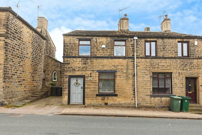 3 Bedroom Terraced House For Sale In Main Street, Wilsden, Bradford, BD15