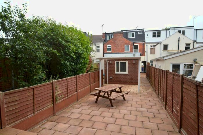 7 Bedroom House To Rent In Heeley Road, Birmingham, B29