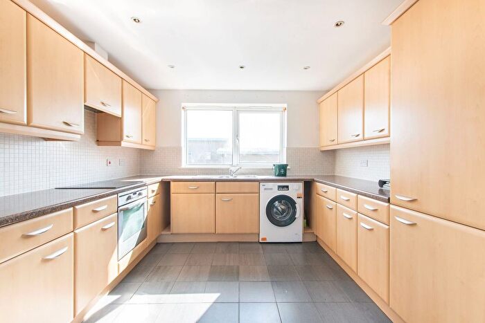 2 Bedroom Flat To Rent In Wellspring Crescent, Wembley Park, Wembley, HA9