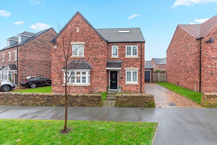 5 Bedroom Detached House For Sale In New House Farm Drive, Menston, LS29