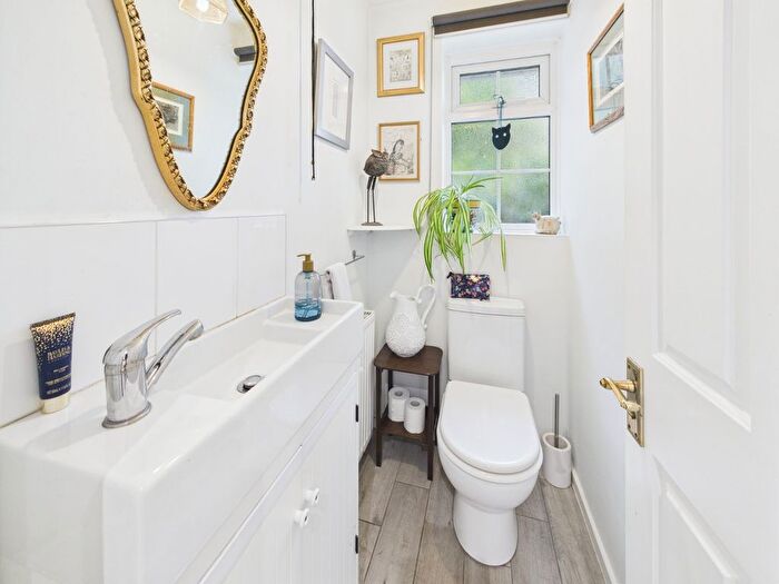 4 Bedroom Detached House For Sale In Tollhouse Drive, Worcester, Worcestershire, WR2