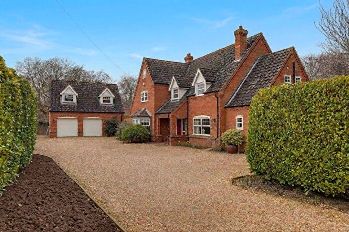 7 Bedroom Detached House For Sale In Cattle Dyke, Gorefield, PE13