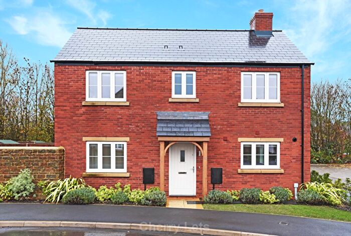 3 Bedroom End Of Terrace House To Rent In Hobart Way, Deddington, OX15