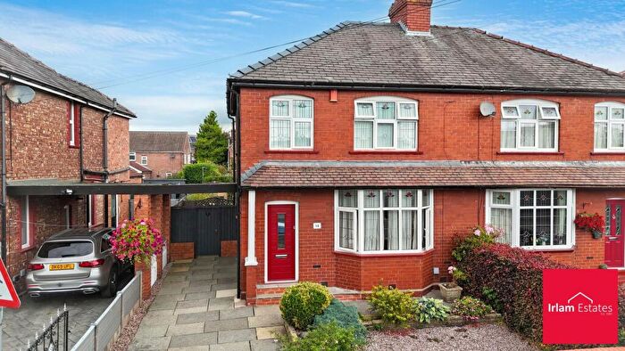 3 Bedroom Semi-Detached House For Sale In Springfield Lane, Irlam, M44