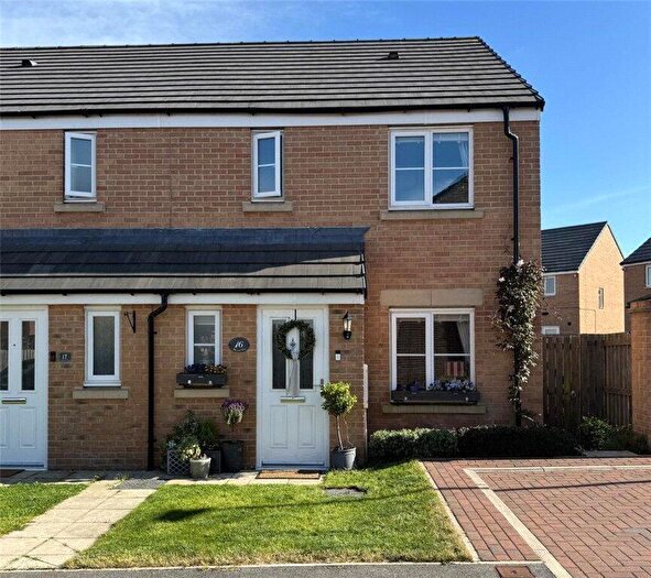 3 Bedroom House For Sale In Whernside Close, Harrogate, HG3