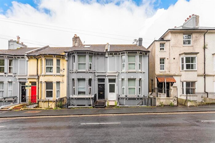6 Bedroom End Of Terrace House For Sale In Upper Lewes Road, Brighton, BN2