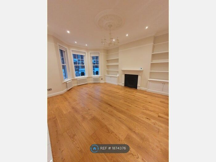 1 Bedroom Flat To Rent In Addison Gardens, London, W14