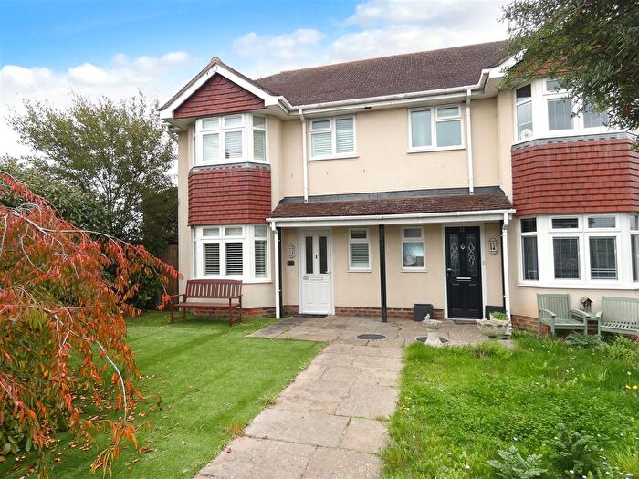 3 Bedroom Semi-detached House For Sale In Mill Lane, Rustington, BN16