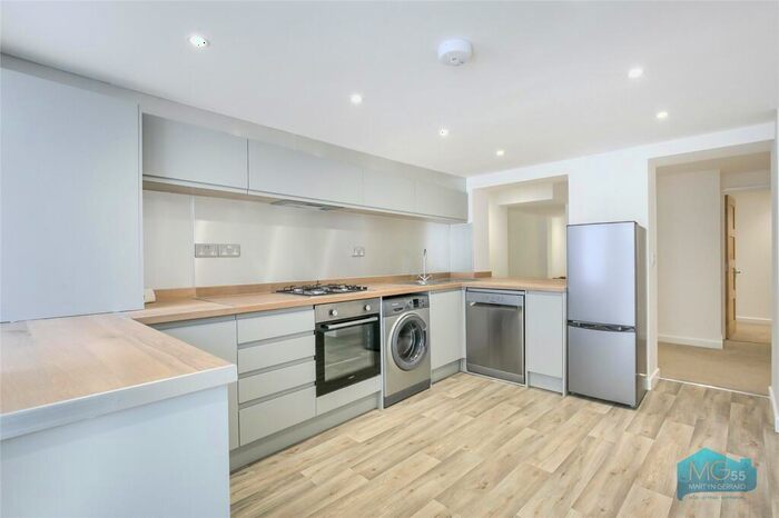 2 Bedroom Apartment To Rent In Ferme Park Road, Crouch End, London, N8