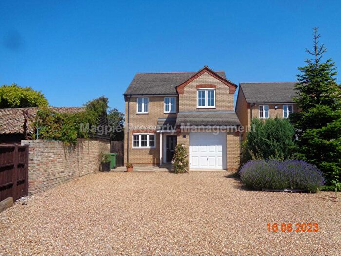 4 Bedroom Detached House To Rent In Little Paxton, PE19