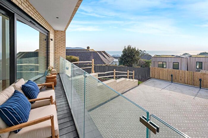 2 Bedroom Apartment For Sale In Naildown Road, Hythe, Kent, CT21