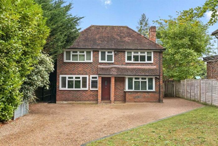 4 Bedroom Detached House To Rent In Dirtham Lane, Effingham, Leatherhead, KT24