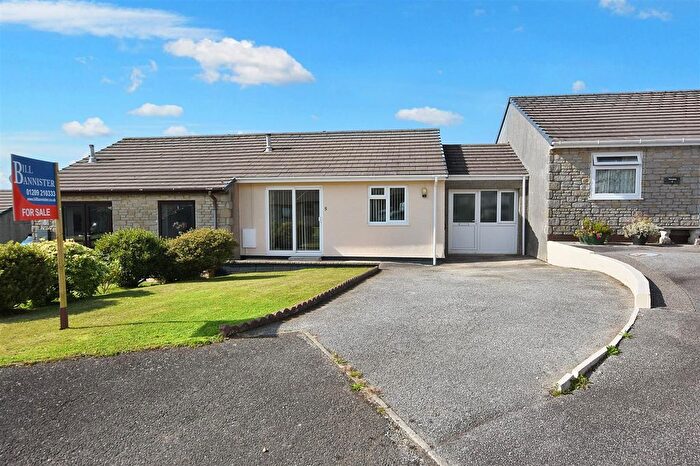 2 Bedroom Semi-Detached Bungalow For Sale In South Park Close, Redruth, TR15