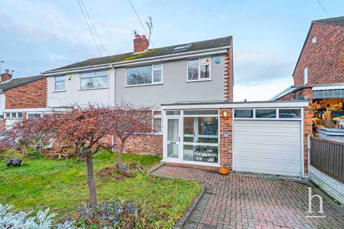 3 Bedroom Semi Detached House For Sale In Dudley Close, Prenton, CH43