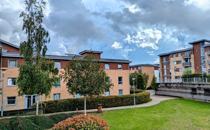 2 Bedroom Apartment To Rent In Kelvin Gate, Bracknell, Berkshire, RG12