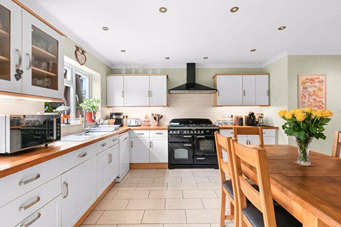 5 Bedroom Detached House For Sale In Hare Hill, Row Town, KT15