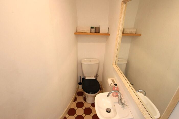 1 Bedroom Flat To Rent In Spey Terrace, Leith, Edinburgh, EH7