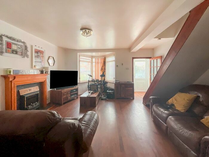 3 Bedroom Terraced House To Rent In Severne Rd, Acocks Green, Birmingham, B27